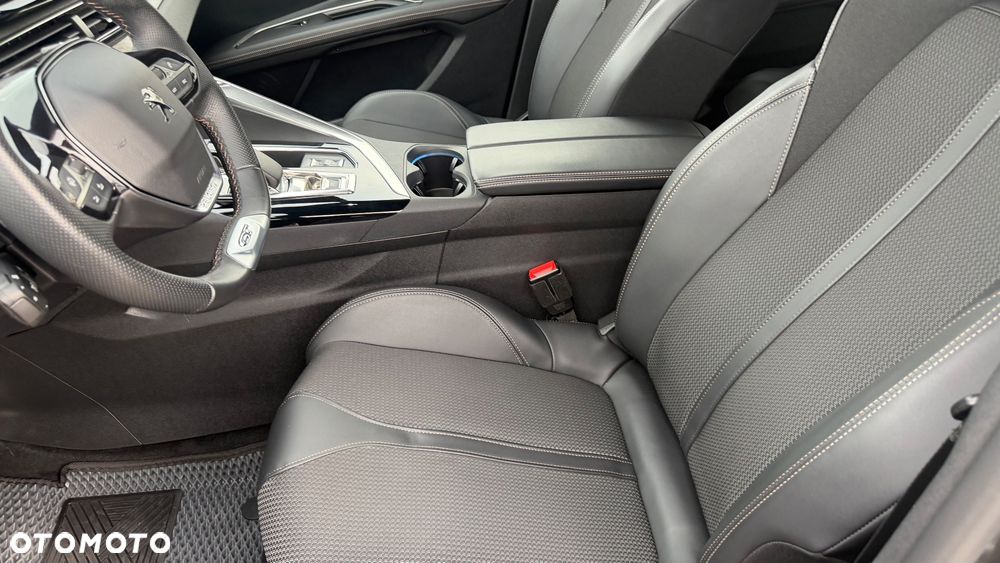 Peugeot 3008 1.6 PureTech HYbrid4 GT S&S EAT8 - 21
