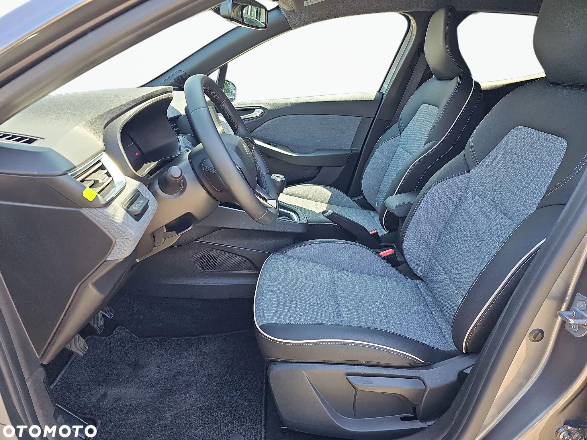 Renault Clio 1.0 TCe Techno - 11
