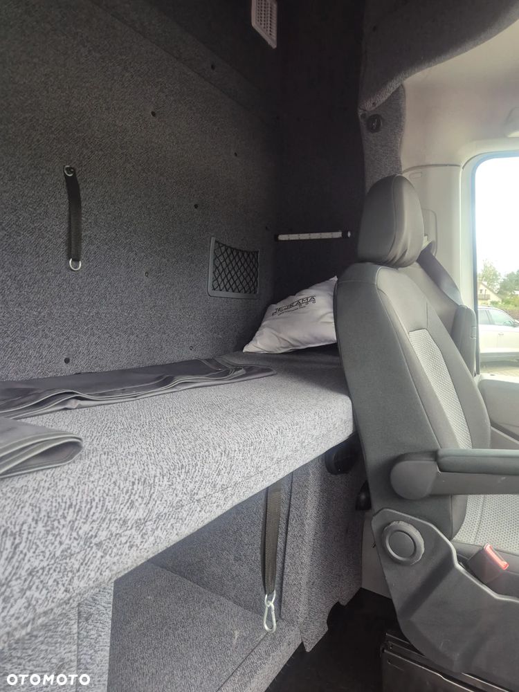 Volkswagen Crafter - 14