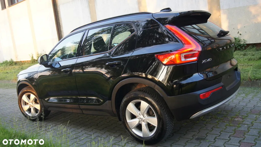 Volvo XC 40 T2 Momentum Core - 17