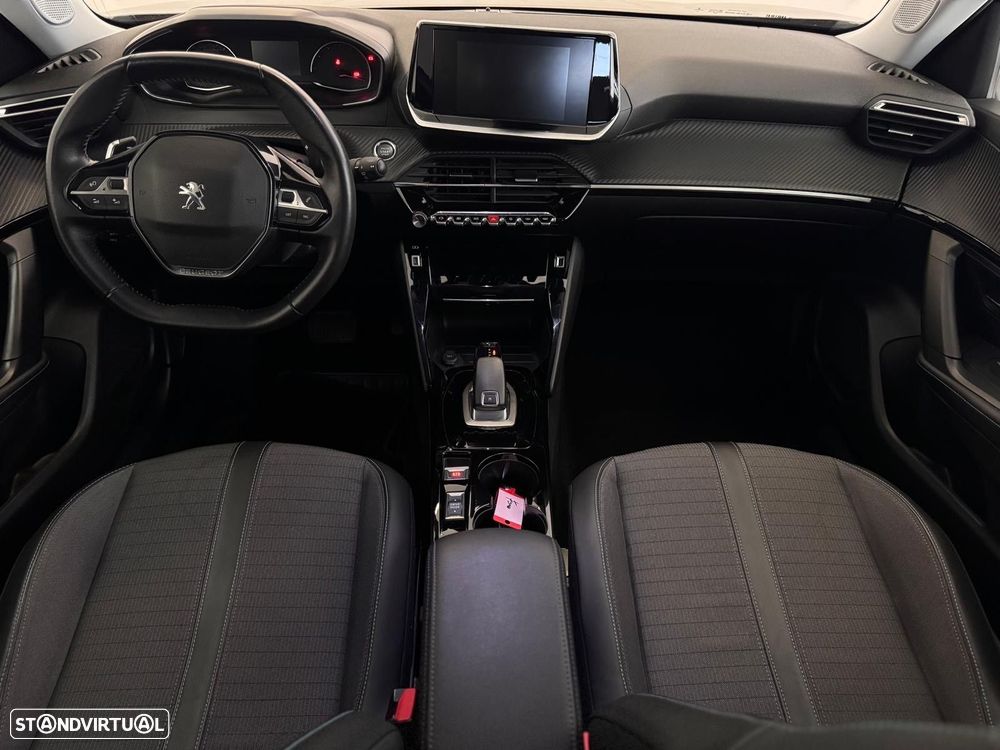 Peugeot 2008 1.5 BlueHDi Allure Pack EAT8 - 4