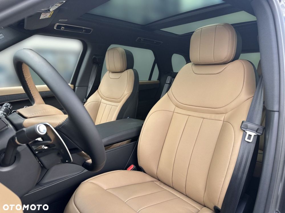 Land Rover Range Rover Sport - 16