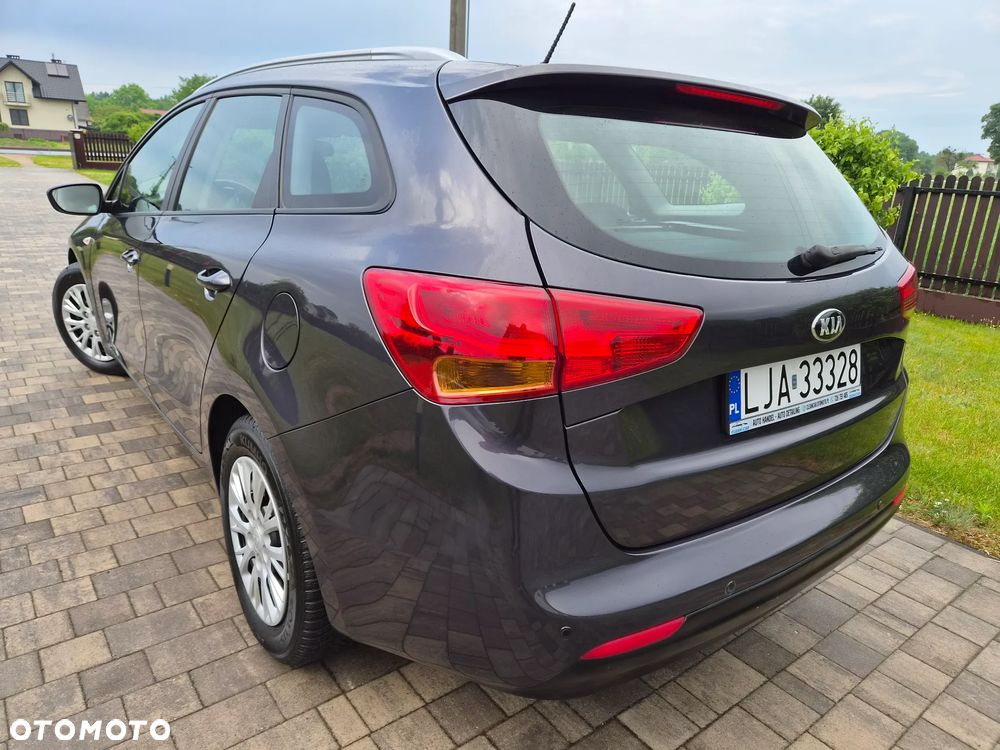 Kia Ceed 1.6 CRDi L - 6