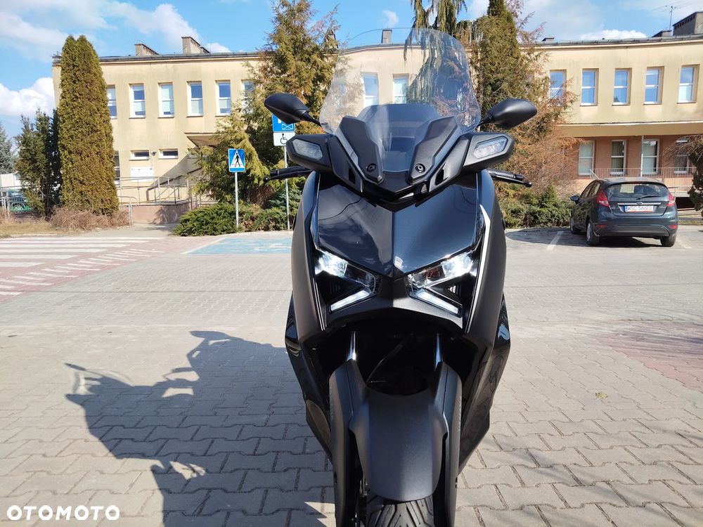 Yamaha X-max - 24