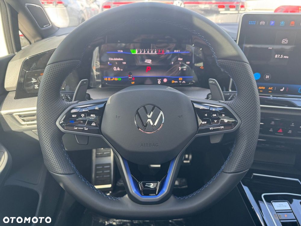 Volkswagen Golf - 14