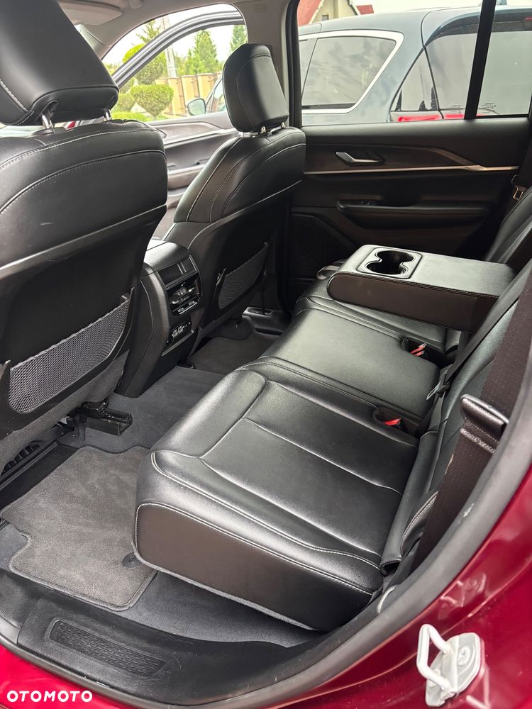 Jeep Grand Cherokee - 16