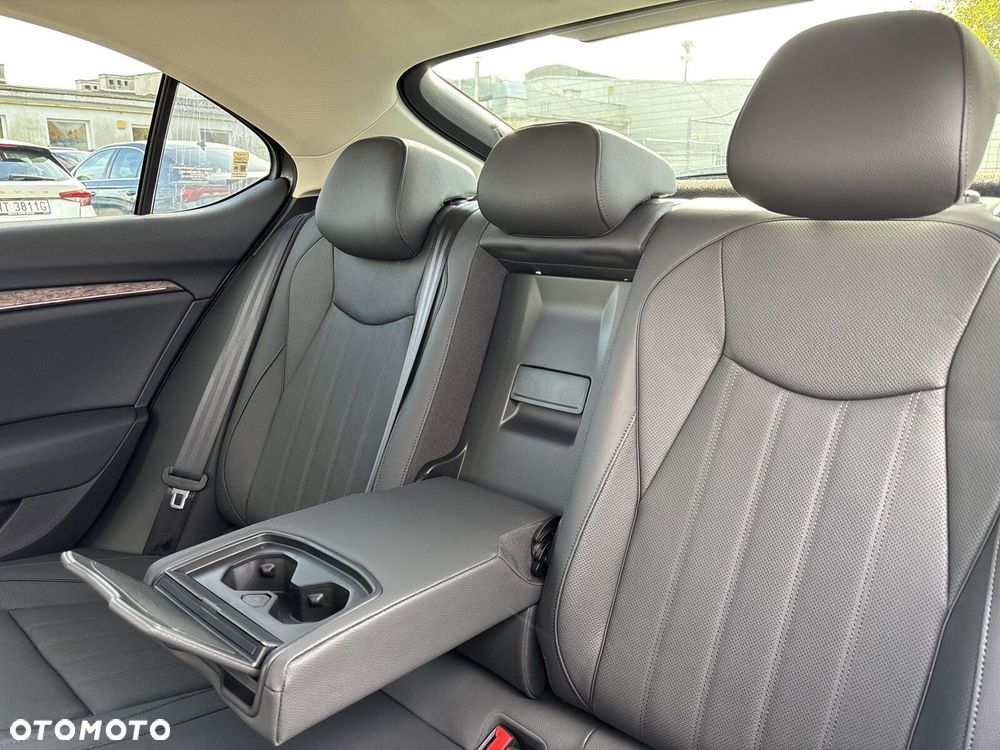 Skoda Superb 1.5 TSI L&K DSG - 16