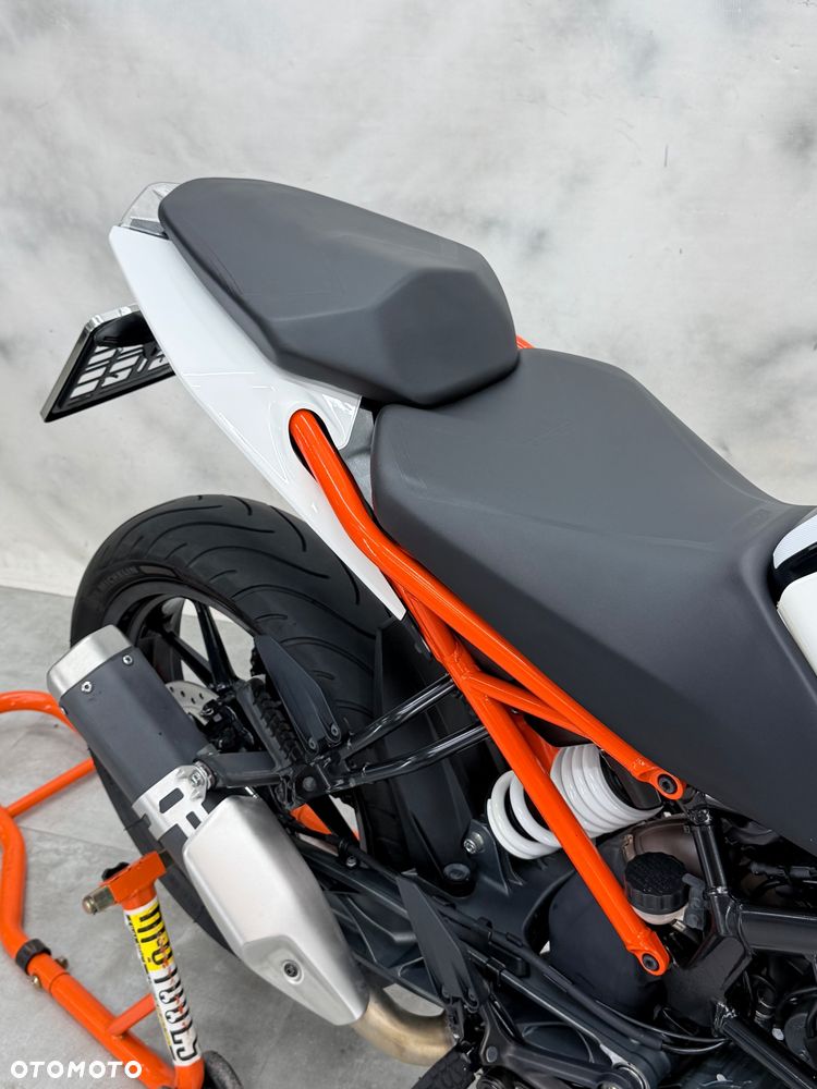 KTM Duke 125 - 8