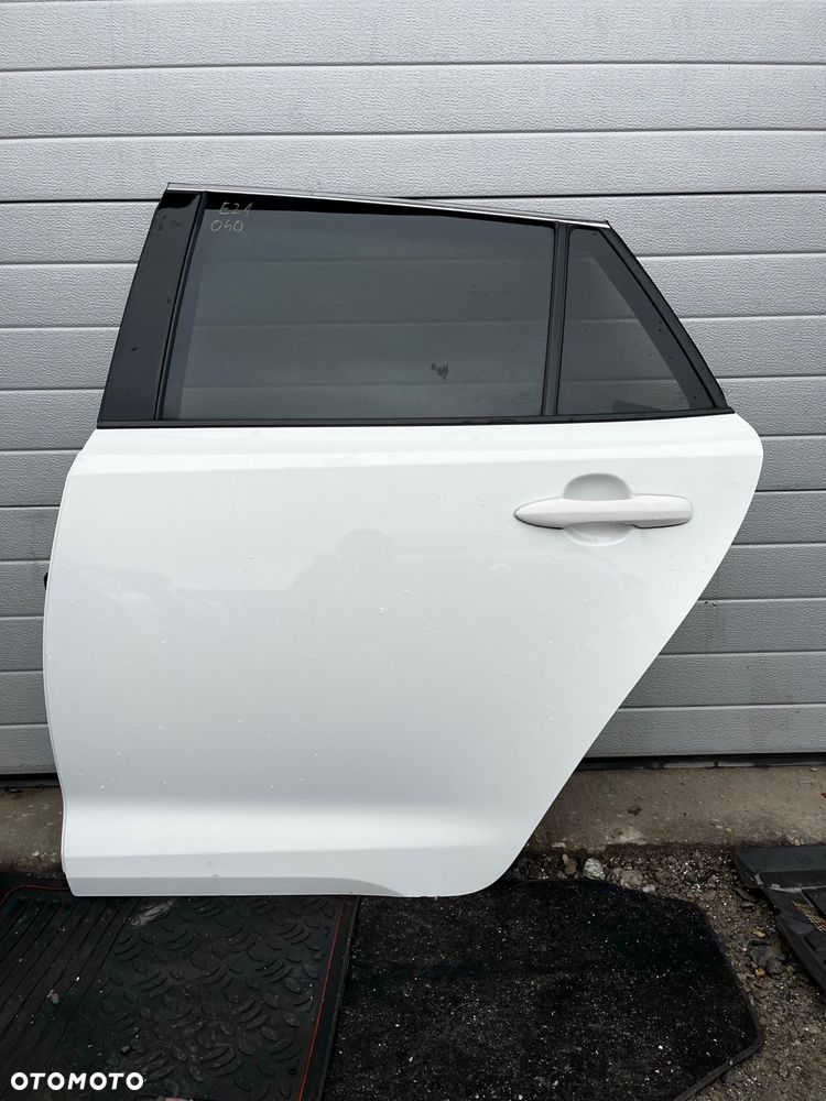 Drzwi tylne lewe Toyota Corolla E21 040 KOMBI - 1