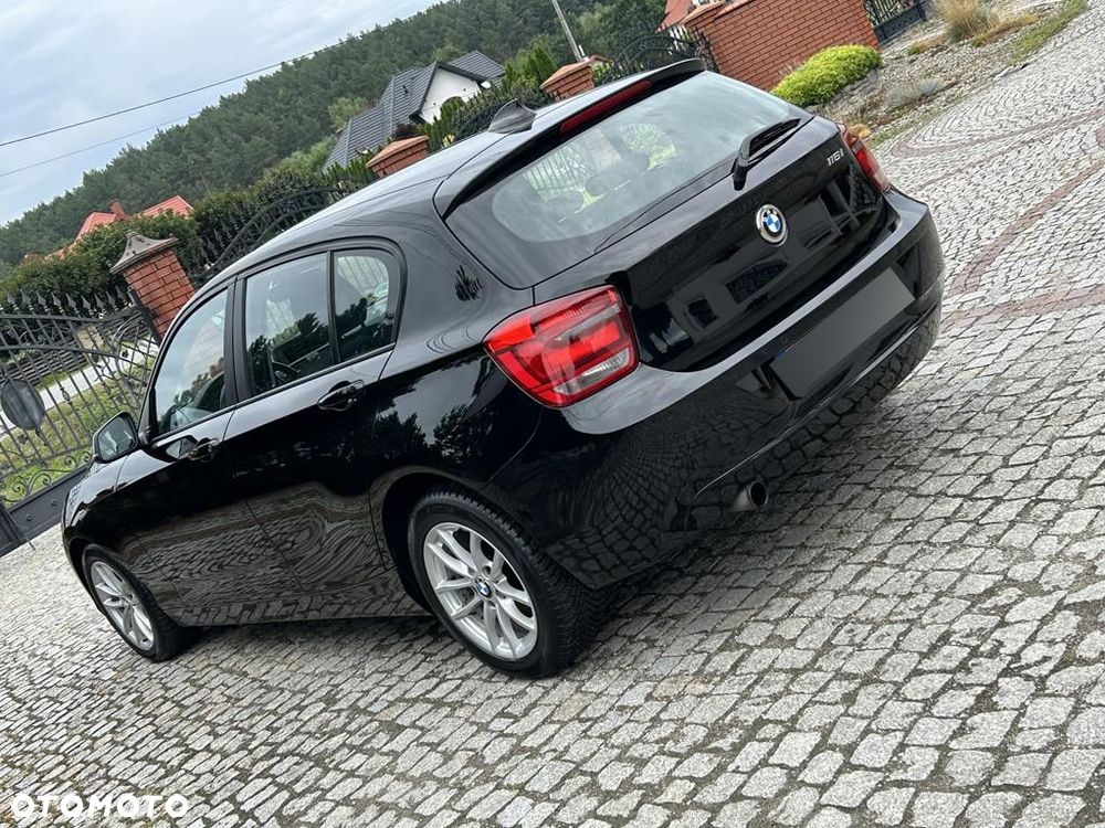 BMW Seria 1 116i - 11