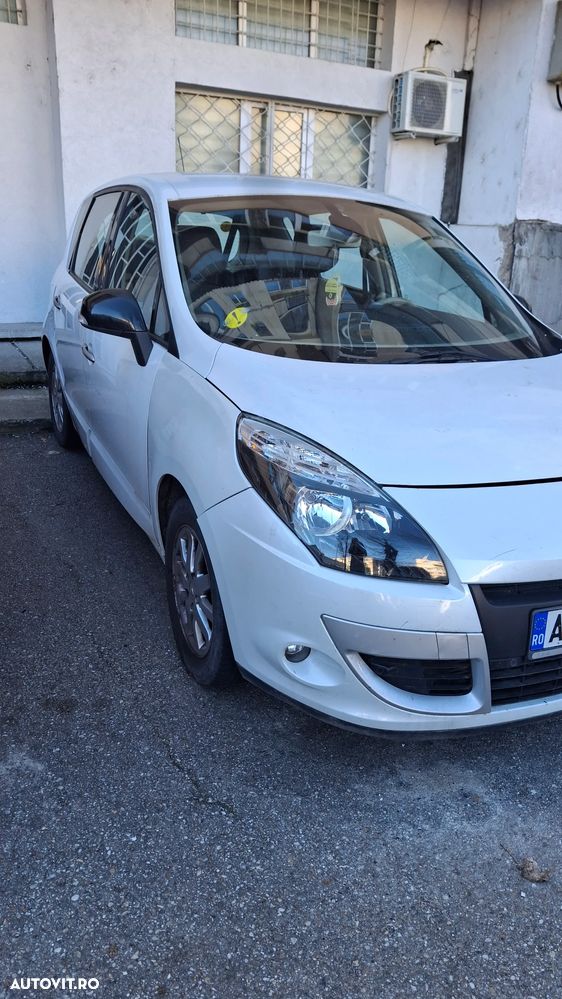 Renault Scenic ver-1-5dci-dynamique - 2