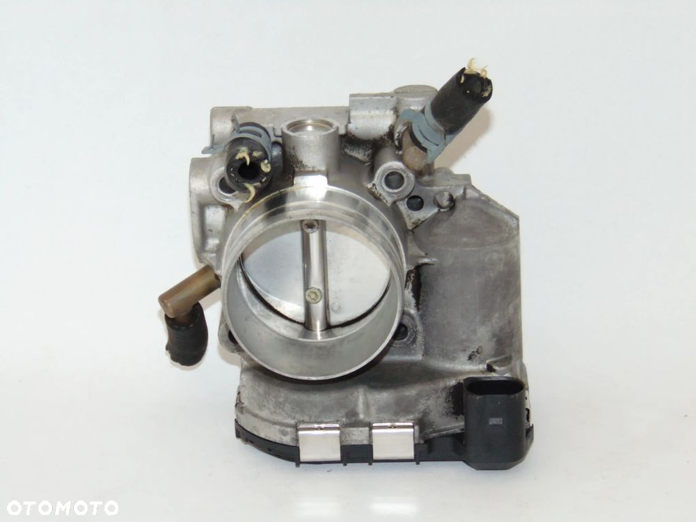 ORYGINAŁ przepustnica 06A133062Q 0280750061 VW Volkswagen Golf 4 IV Bora New Beetle Skoda Octavia I benzyna 2.0 - 11