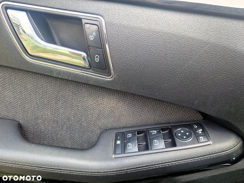 Mercedes-Benz Klasa E 350 CDI DPF BlueEFFICIENCY 7G-TRONIC Avantgarde - 9