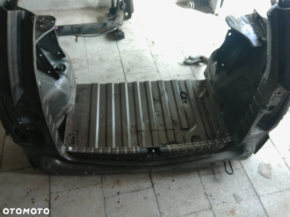 DACIA DUSTER I PAS TYLNY PODLOGA BAGAZNIK  KOMPLET TECNM WYSYLKA CZESCI ROZNE PYTAC WYSYLKA