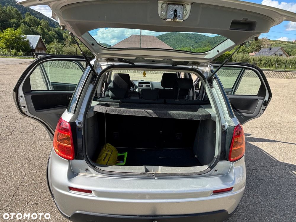Suzuki SX4 1.6 VVT 4x4 Club - 7