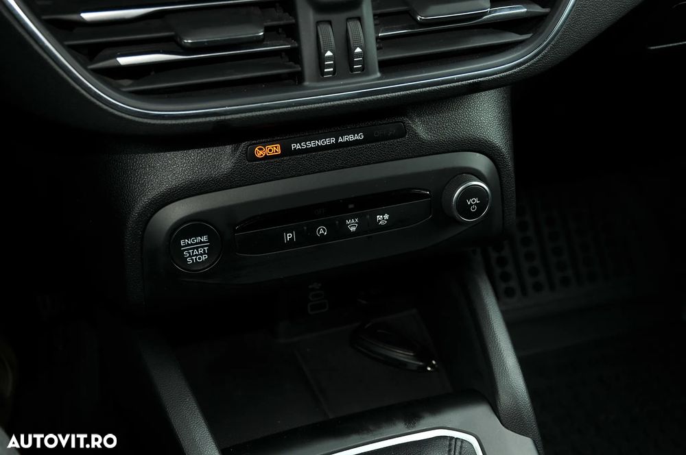 Ford Focus 1.0 EcoBoost MHEV Active - 16