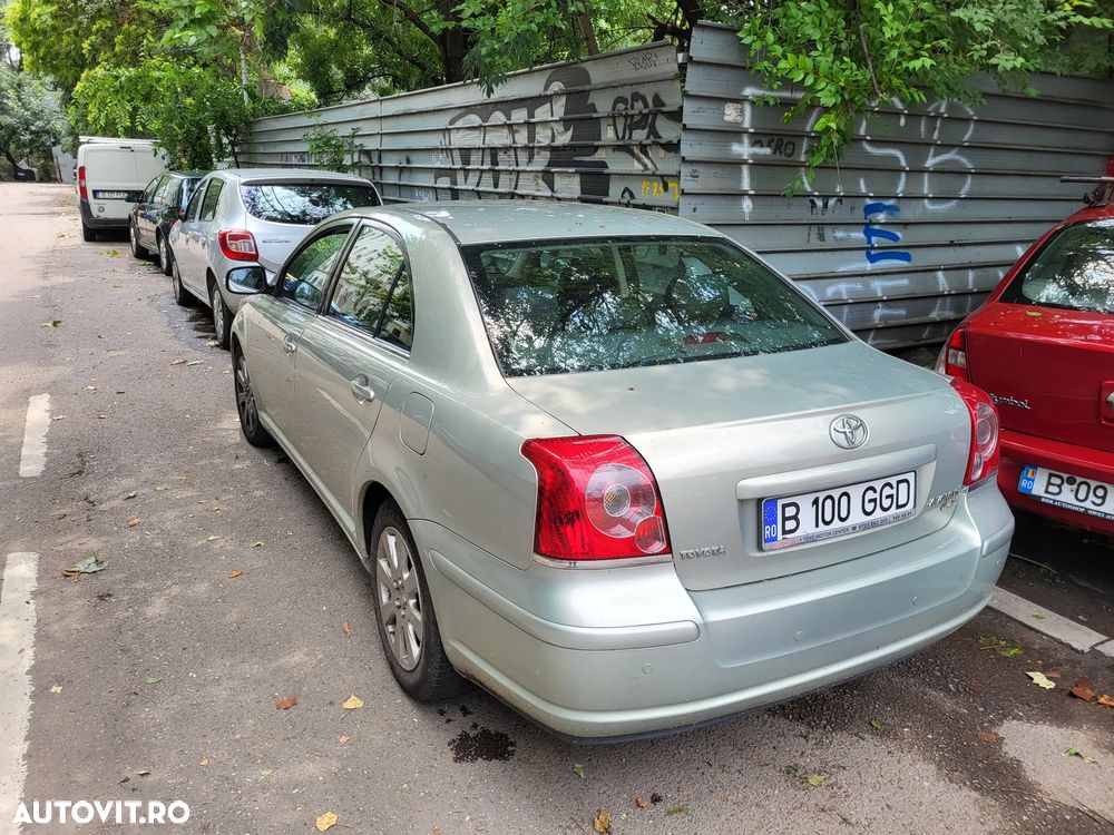 Toyota Avensis 2.0 D-4D Executive - 4