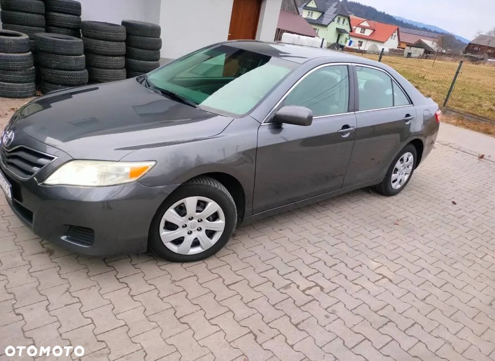 Toyota Camry 2.5 SE - 3
