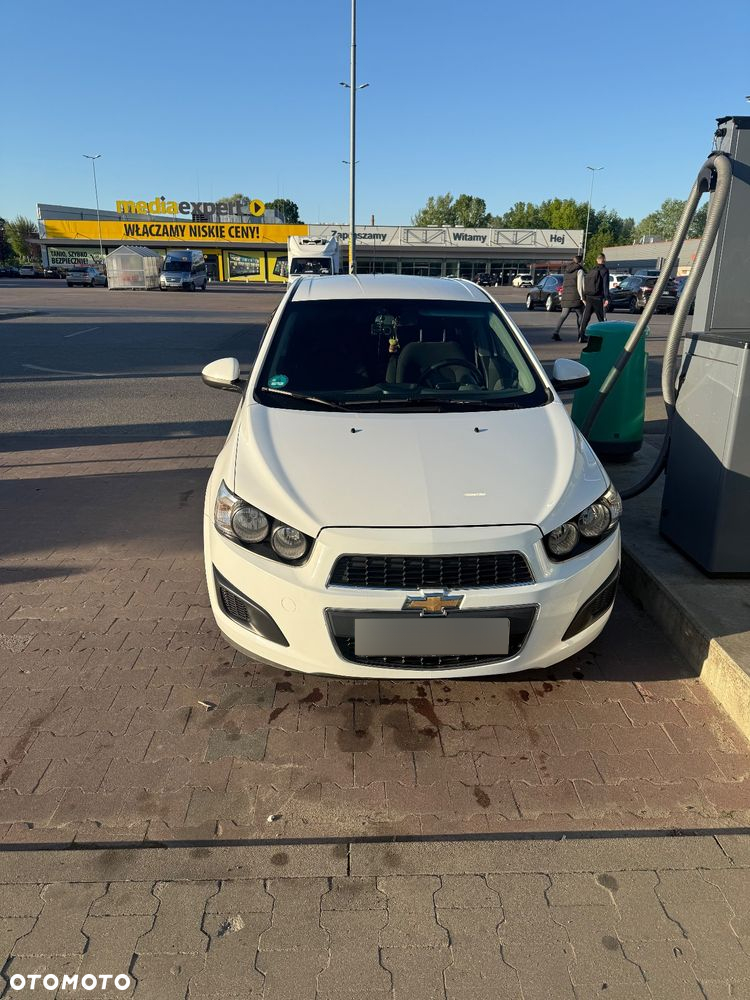 Chevrolet Aveo 1.4 16V LS Design+ - 4