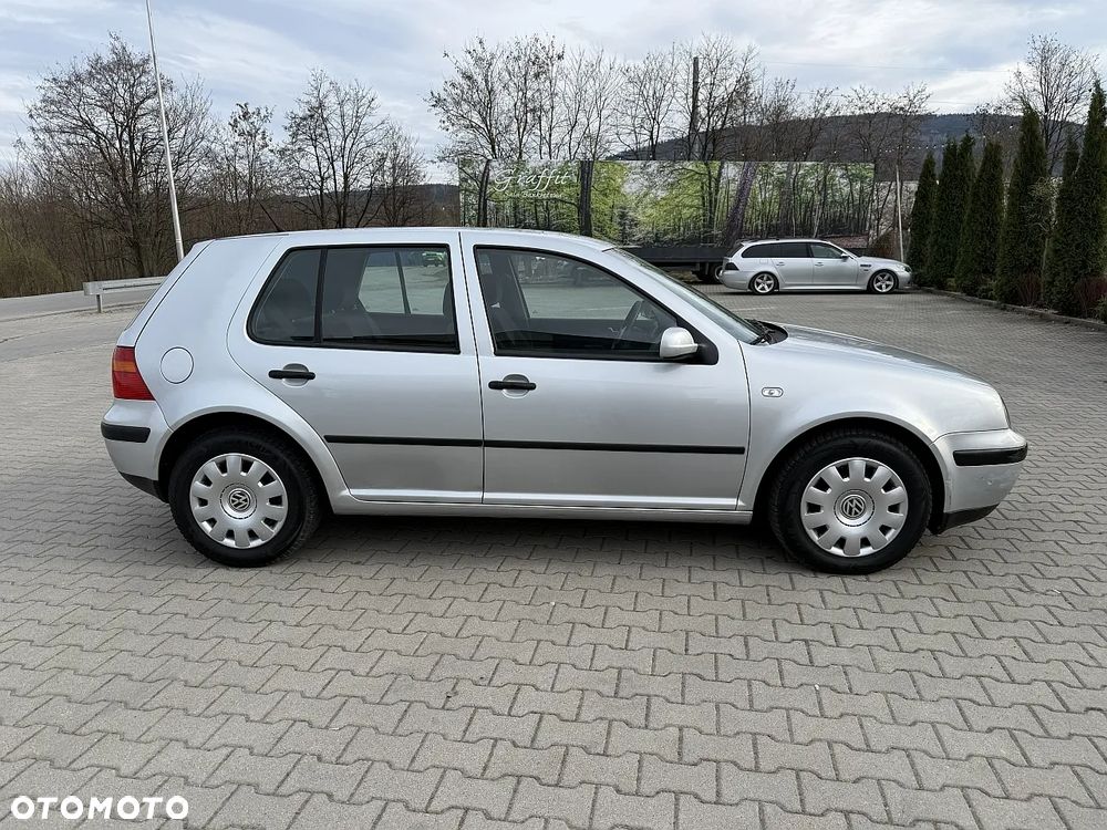 Volkswagen Golf 1.9 TDI Comfortline - 10