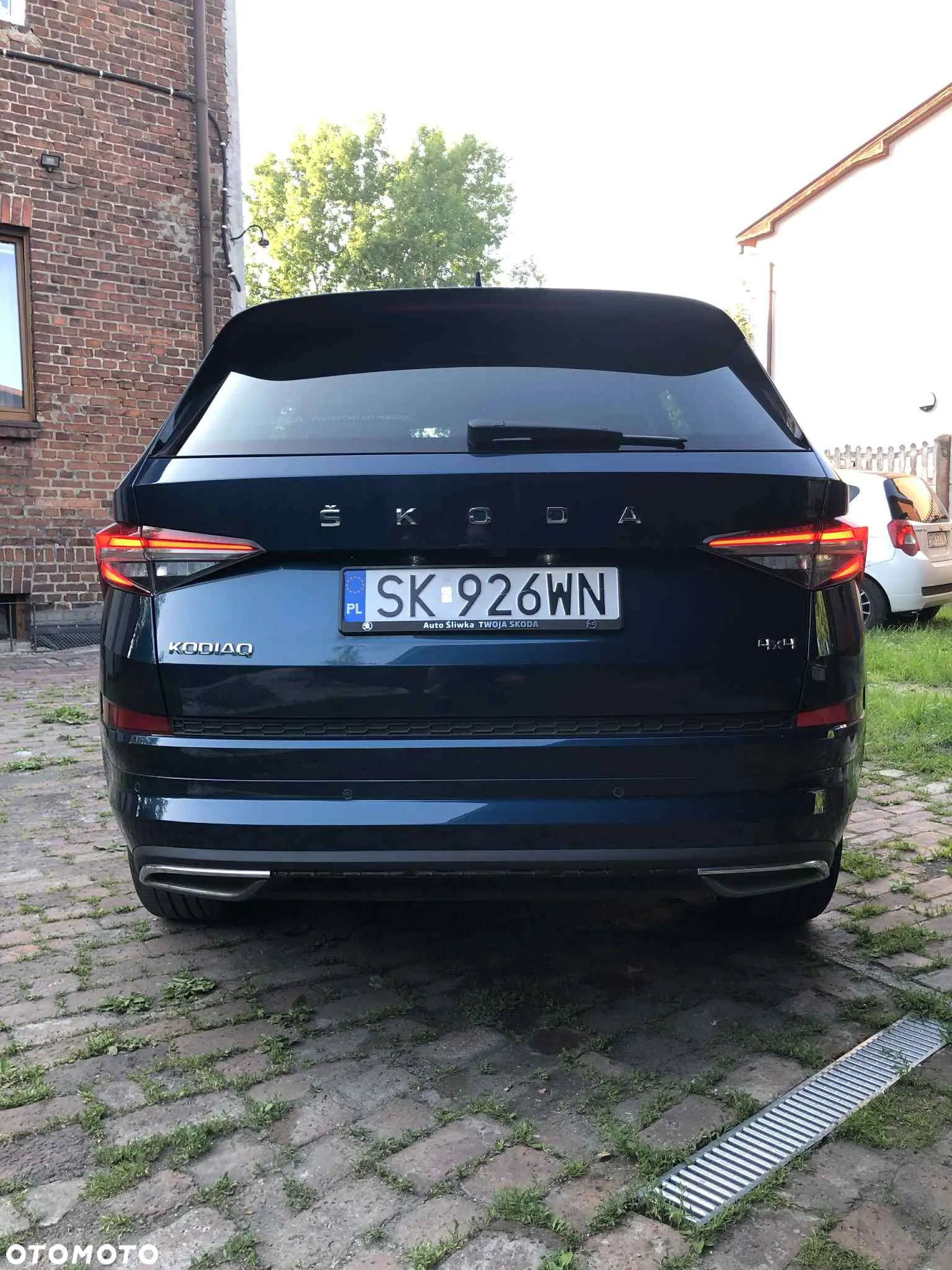 Skoda Kodiaq 2.0 TDI 4x4 L&K DSG - 4