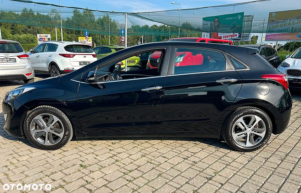 Hyundai i30 1.4 Comfort EU5 - 4