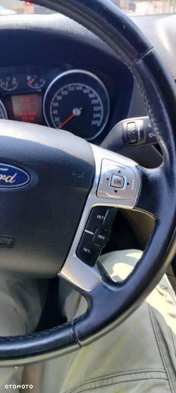 Ford Mondeo 2.0 TDCi Ghia - 8
