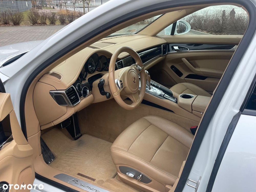 Porsche Panamera Diesel - 11