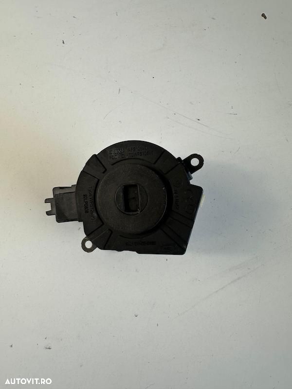 Contact Volvo V50 C30 S40 2011 31300585 30659837 - 1