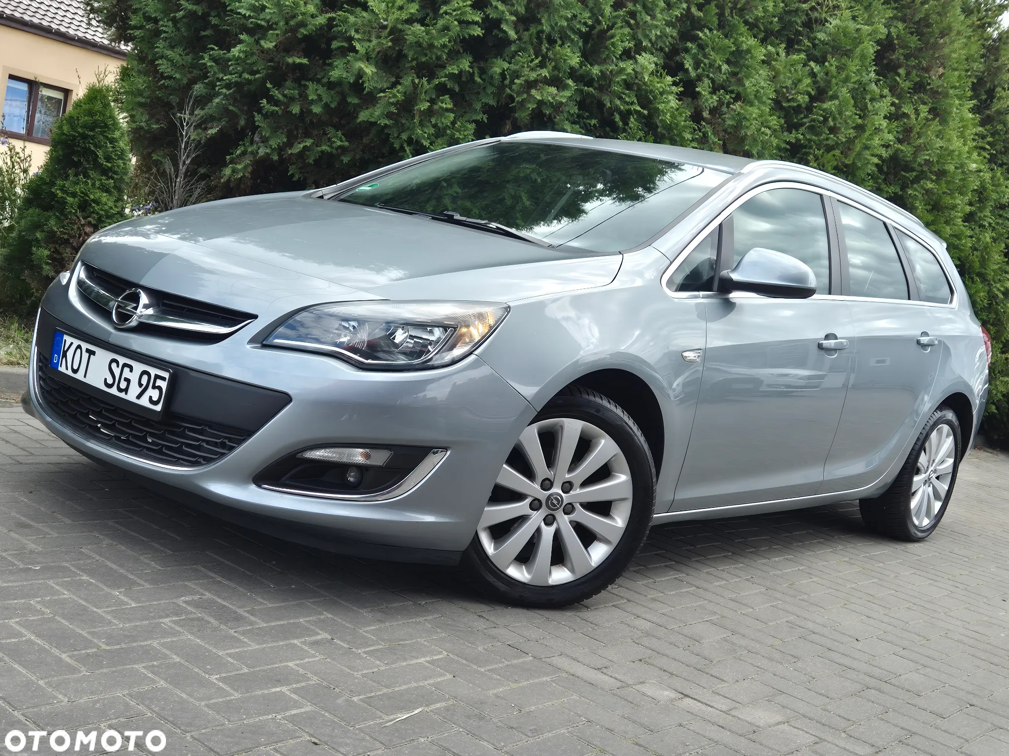 Opel Astra 1.4 Turbo ecoFLEX Start/Stop Color Edition - 2