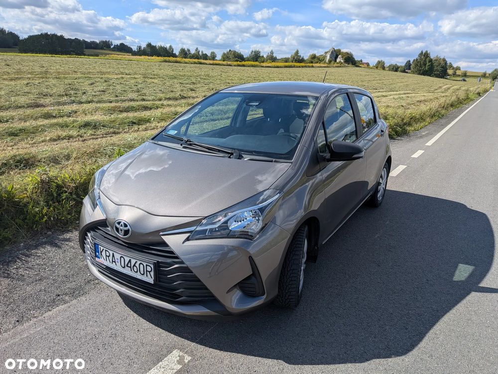 Toyota Yaris 1.0 Active EU6 - 12