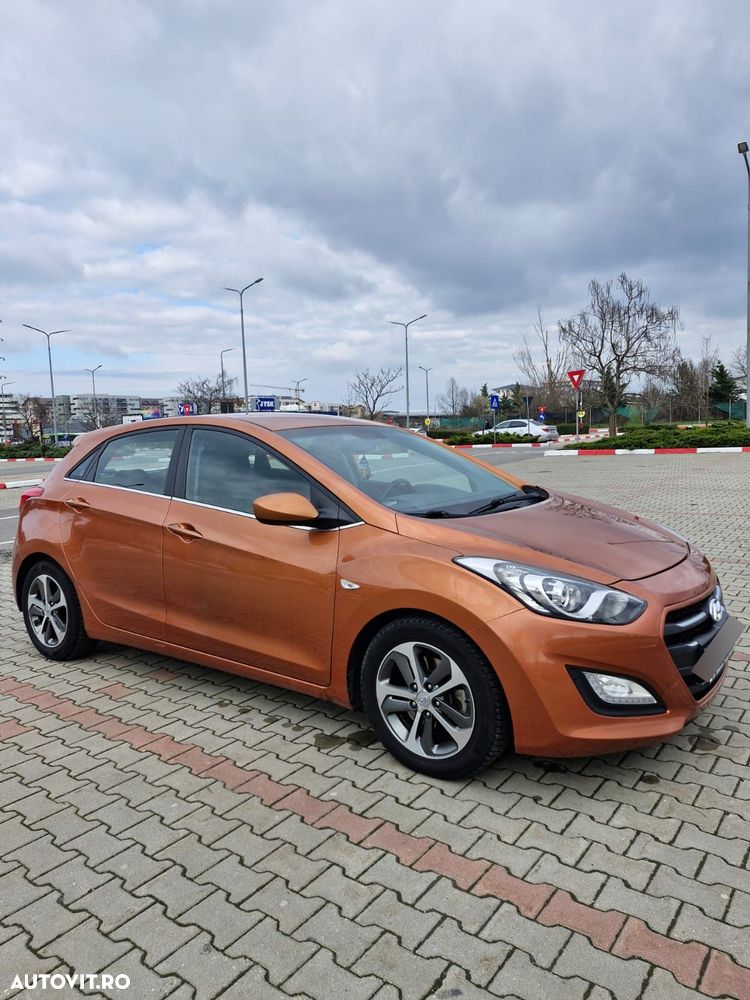 Hyundai i30 1.6 CRDI Premium - 3