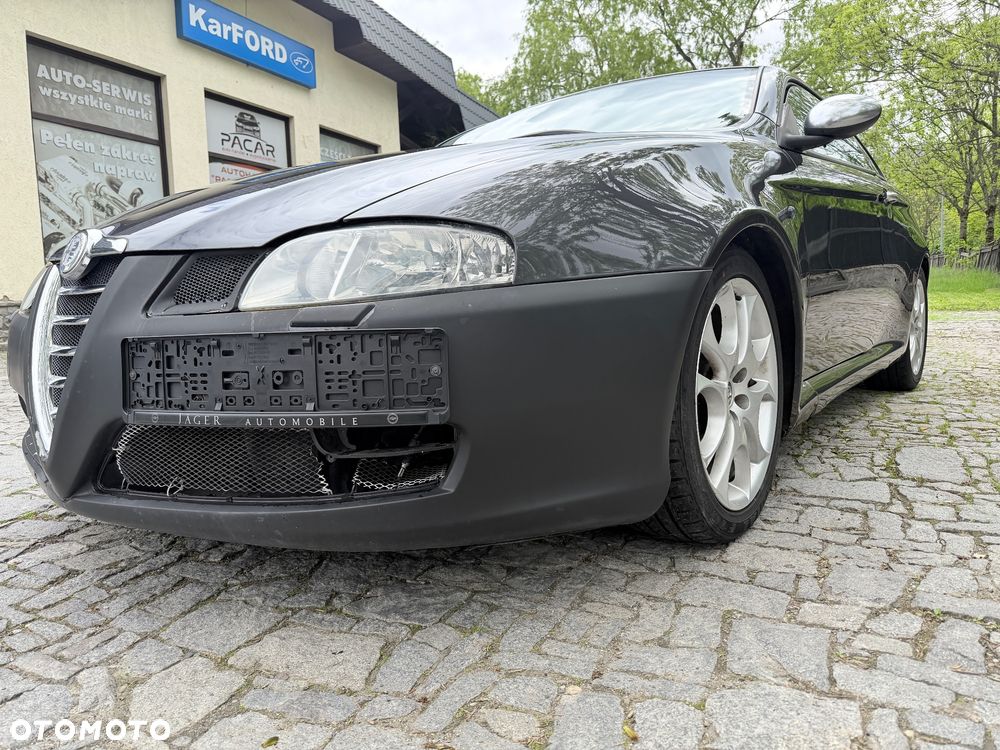 Alfa Romeo GT 1.8TS Impression - 11