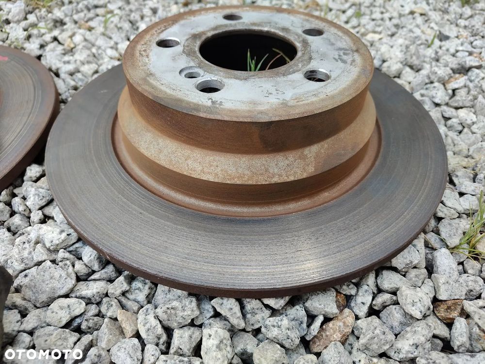 MERCEDES W211 Tarcze Hamulcowe Z Klockami Pełne Niewentylowane 2.2 2.7 - 3