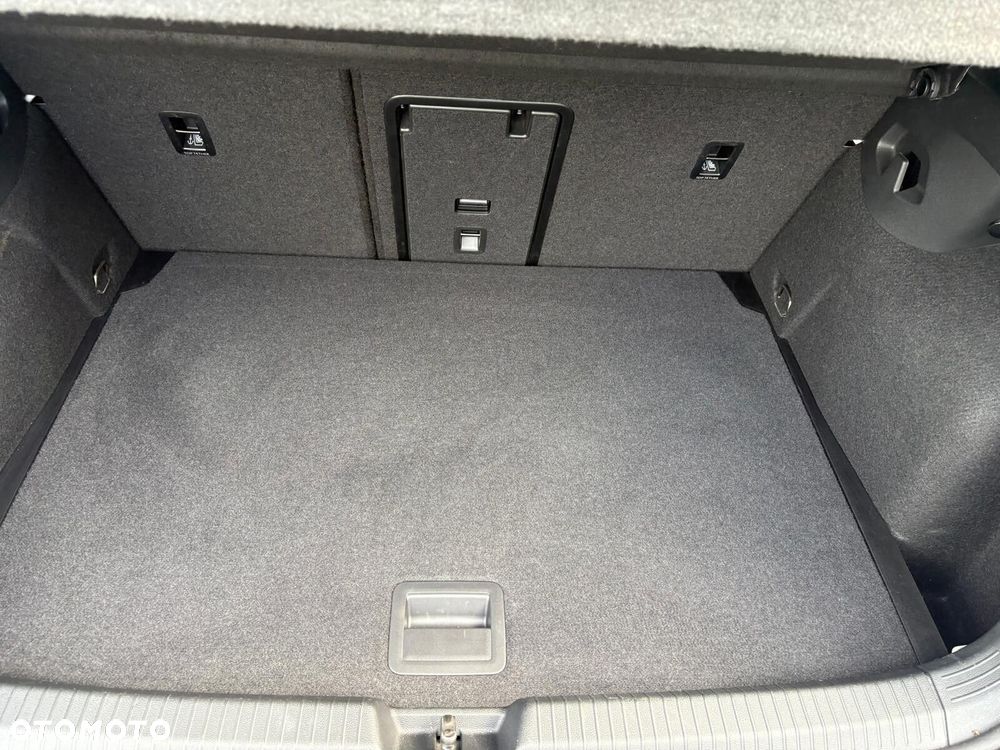 Volkswagen Golf 2.0 TSI GTI DSG - 25