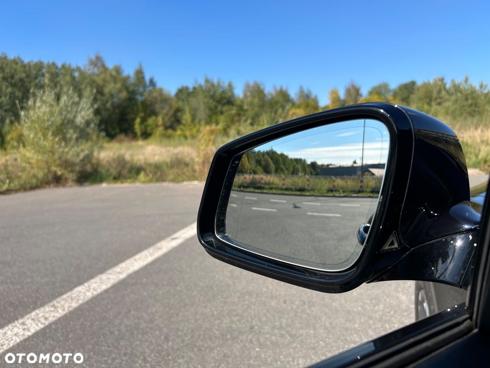 BMW Seria 5 520d - 25