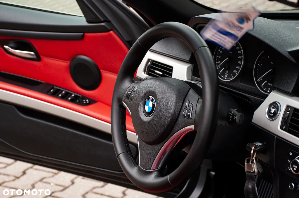 BMW Seria 3 320d DPF Blue Performance Edition Sport - 30