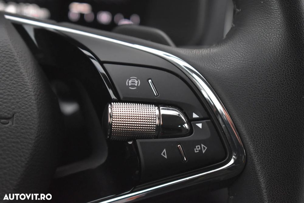 Skoda Karoq 2.0 TDI DSG Selection - 38