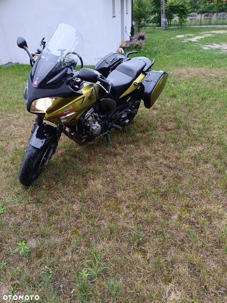 Honda CBF - 4