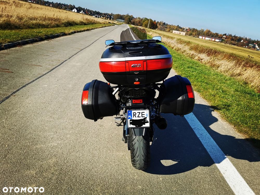 Suzuki GSX - 8