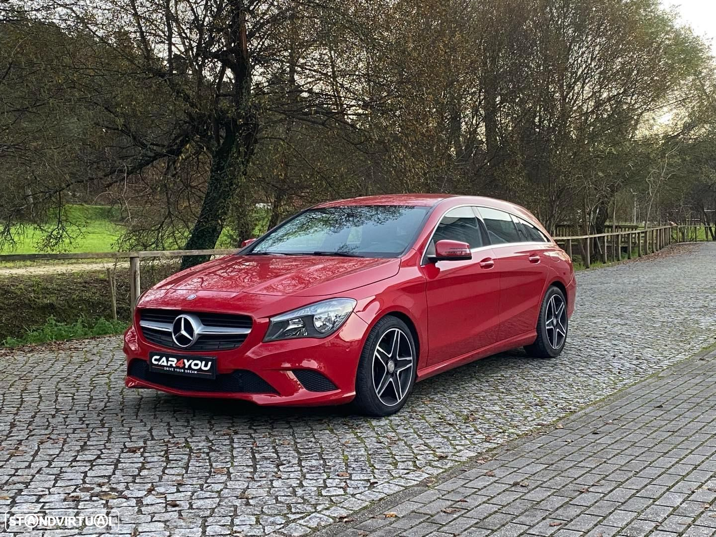 Mercedes-Benz CLA 200 d Shooting Brake Urban - 12