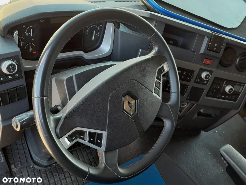 Renault T440 - 10