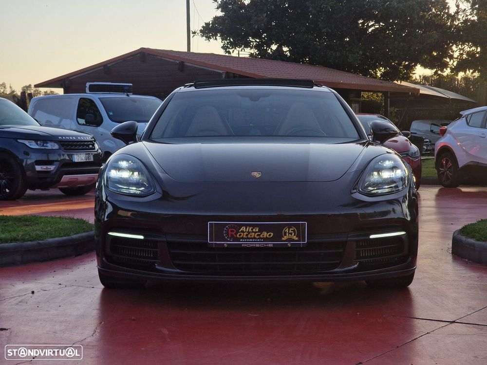 Porsche Panamera 4 E-Hybrid - 2