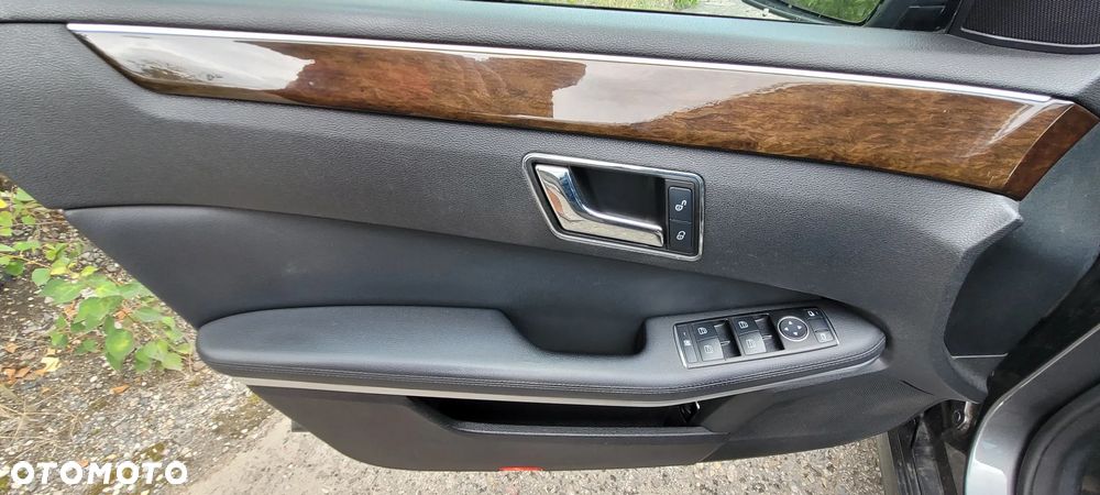 Mercedes-Benz Klasa E 200 CDI DPF BlueEFFICIENCY Automatik Avantgarde - 15