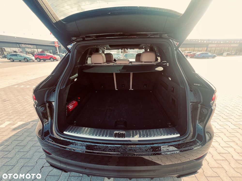 Porsche Cayenne Platinum Edition - 14