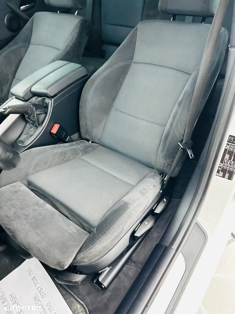 BMW Seria 3 318d Sport Line - 20