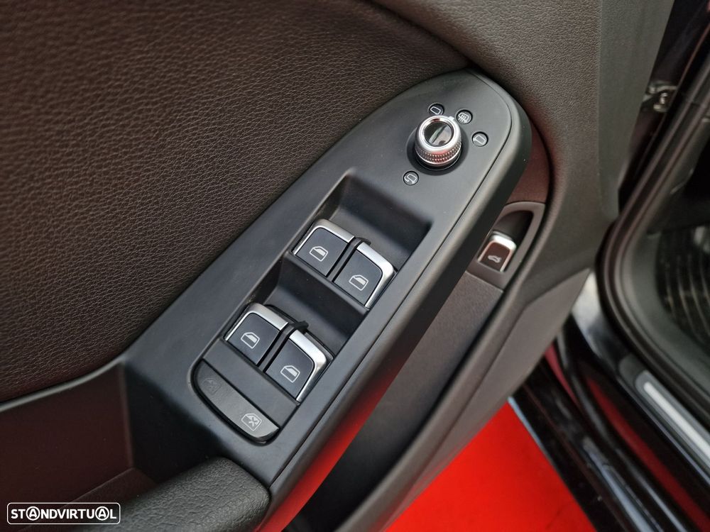 Audi A4 2.0 TDI multitronic Business Line S-line - 8