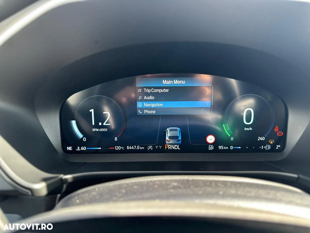 Ford Kuga 1.5 EcoBoost A8 FWD Titanium - 25