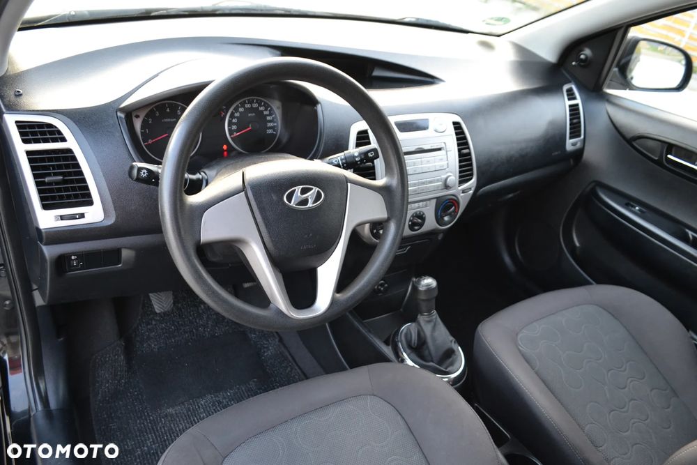 Hyundai i20 1.2 - 10