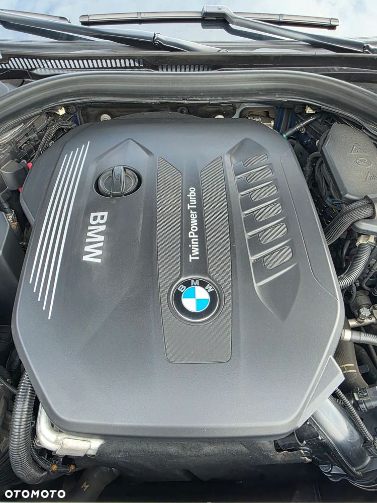 BMW Seria 5 530d Luxury Line - 12